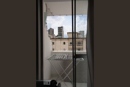 Varanda da sala de apartamento para alugar com 2 quartos, 65m² em Itaim Bibi, São Paulo