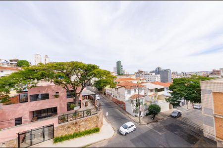 Sala - Vista de apartamento para alugar com 3 quartos, 90m² em Barroca, Belo Horizonte