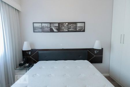 Studio para alugar com 32m², 1 quarto e 1 vaga Studio para alugar com 32m², 1 quarto e 1 vagaQuarto