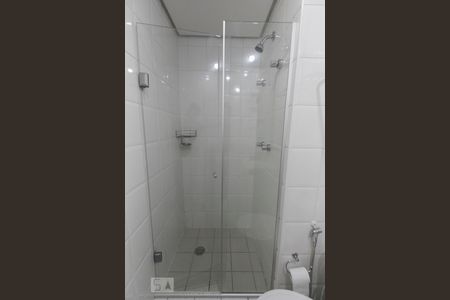 Studio para alugar com 32m², 1 quarto e 1 vaga Studio para alugar com 32m², 1 quarto e 1 vagaBanheiro