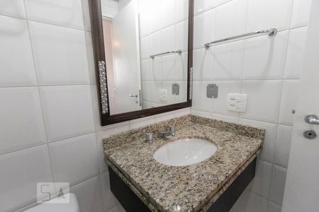 Studio para alugar com 32m², 1 quarto e 1 vaga Studio para alugar com 32m², 1 quarto e 1 vagaBanheiro