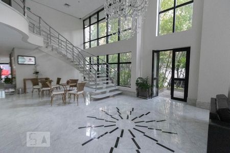 Studio para alugar com 32m², 1 quarto e 1 vaga Studio para alugar com 32m², 1 quarto e 1 vagaÁrea comum - Hall