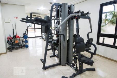 Studio para alugar com 32m², 1 quarto e 1 vaga Studio para alugar com 32m², 1 quarto e 1 vagaÁrea comum - Academia