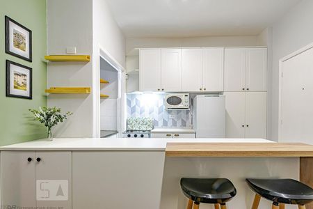 Cozinha de apartamento para alugar com 1 quarto, 32m² em Centro, Curitiba