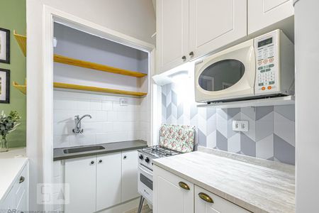 Cozinha - Armários de apartamento para alugar com 1 quarto, 32m² em Centro, Curitiba