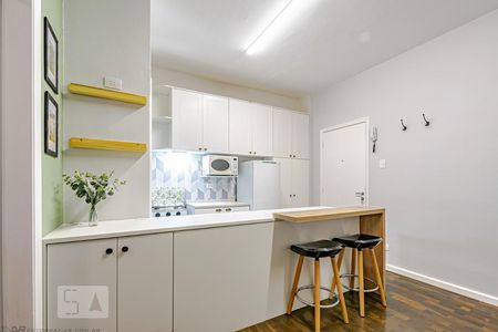 Cozinha de apartamento para alugar com 1 quarto, 32m² em Centro, Curitiba