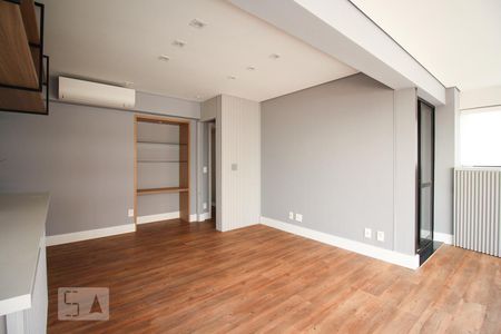 Sala de apartamento para alugar com 3 quartos, 85m² em Vila Olímpia, São Paulo