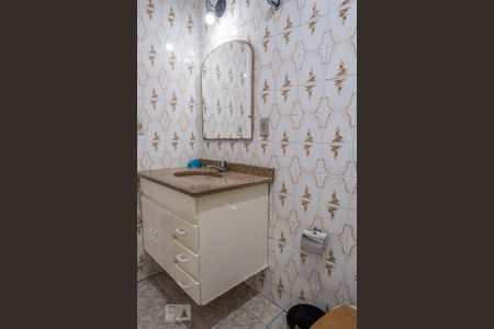 Banheiro de apartamento para alugar com 2 quartos, 62m² em Chora Menino, São Paulo