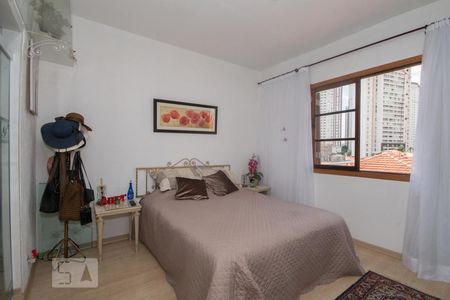Suite de casa à venda com 4 quartos, 280m² em Vila Gomes Cardim, São Paulo