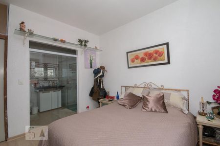 Suite de casa à venda com 4 quartos, 280m² em Vila Gomes Cardim, São Paulo