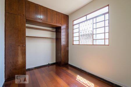 Quarto 2 de apartamento à venda com 2 quartos, 48m² em Sagrada Família, Belo Horizonte