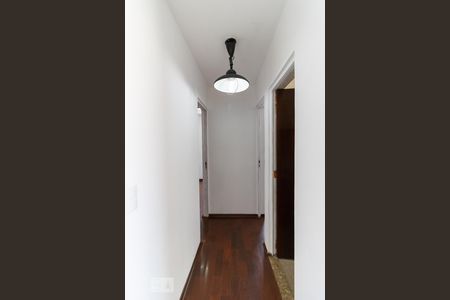 Corredor de apartamento à venda com 2 quartos, 80m² em Jardim da Saúde, São Paulo