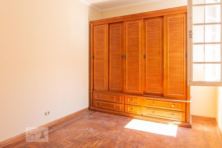 Quarto 1 de casa para alugar com 2 quartos, 180m² em Barra Funda, São Paulo