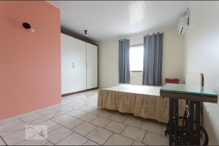 Suíte de apartamento para alugar com 2 quartos, 70m² em Ingleses do Rio Vermelho, Florianópolis