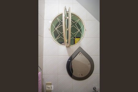 Lavabo de casa à venda com 5 quartos, 220m² em Penha, Rio de Janeiro