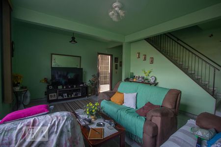 Sala de TV de casa à venda com 5 quartos, 220m² em Penha, Rio de Janeiro