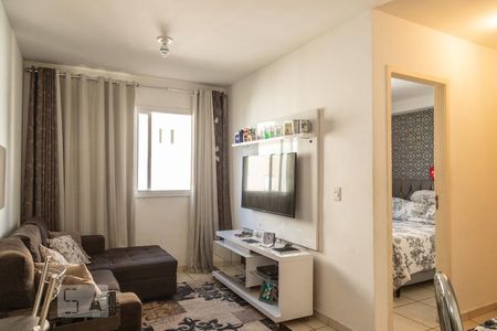 Sala de apartamento para alugar com 2 quartos, 49m² em Jardim São Francisco (zona Leste), São Paulo
