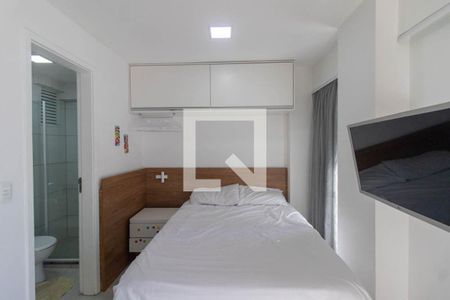 Sala/Quarto de apartamento para alugar com 1 quarto, 27m² em Alto da Rua Xv, Curitiba