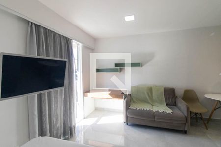 Sala/Quarto de apartamento para alugar com 1 quarto, 27m² em Alto da Rua Xv, Curitiba