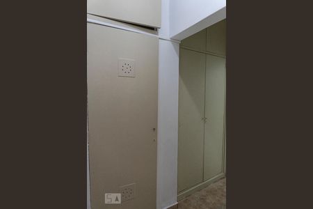 Apartamento à venda com 96m², 3 quartos e sem vaga Apartamento à venda com 96m², 3 quartos e sem vagaCorredor