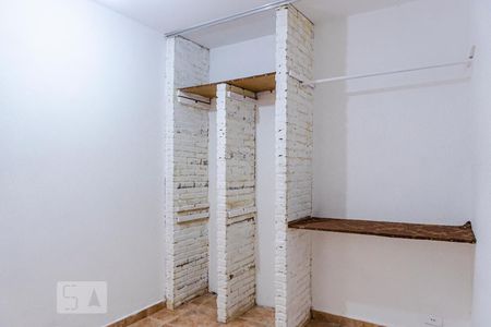 Apartamento à venda com 96m², 3 quartos e sem vaga Apartamento à venda com 96m², 3 quartos e sem vagaQuarto de Serviço