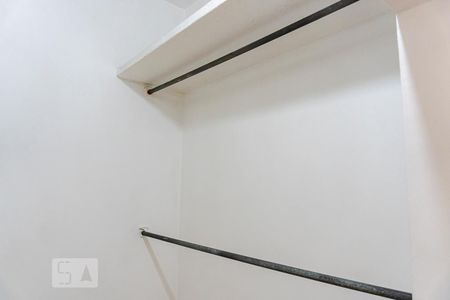 Apartamento à venda com 96m², 3 quartos e sem vaga Apartamento à venda com 96m², 3 quartos e sem vagaCloset do Quarto 2