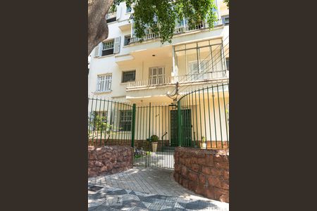 Apartamento à venda com 96m², 3 quartos e sem vaga Apartamento à venda com 96m², 3 quartos e sem vagaFachada