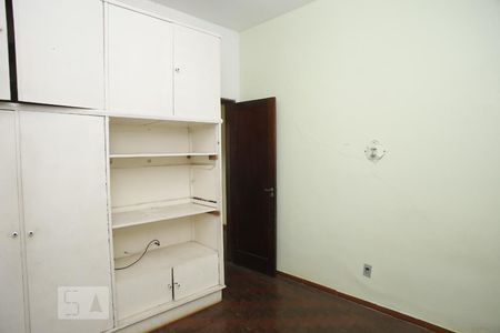 Quarto 1 de casa para alugar com 2 quartos, 60m² em Grajau, Rio de Janeiro