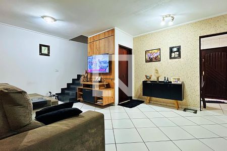 Sala de casa à venda com 2 quartos, 230m² em Santa Clara, Guarulhos