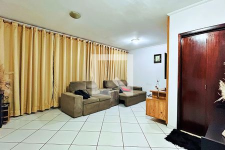 Sala de casa à venda com 2 quartos, 230m² em Santa Clara, Guarulhos