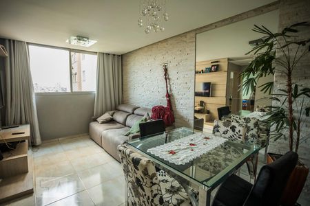 Sala de apartamento para alugar com 2 quartos, 55m² em Vila Campestre, São Paulo