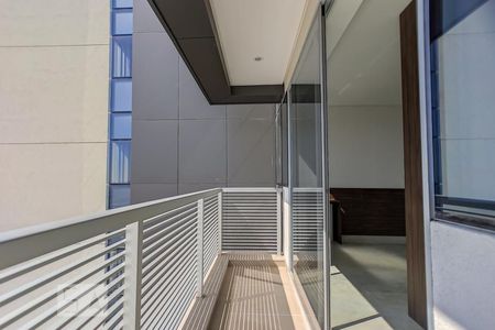 Varanda de kitnet/studio para alugar com 1 quarto, 33m² em Centro, Osasco