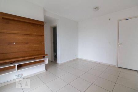 Sala de apartamento à venda com 3 quartos, 68m² em Vila Augusta, Guarulhos