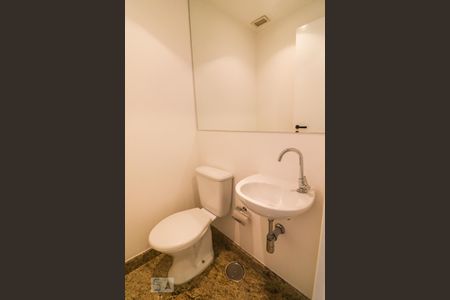 Lavabo de apartamento à venda com 1 quarto, 45m² em Bela Vista, São Paulo