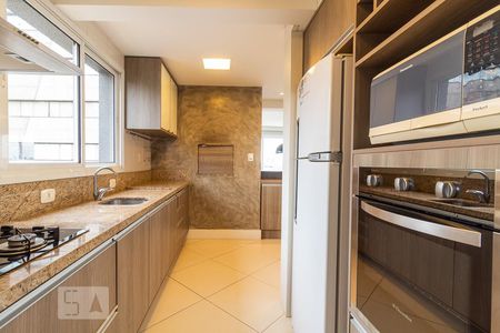 Cozinha de apartamento à venda com 2 quartos, 90m² em São João, Porto Alegre