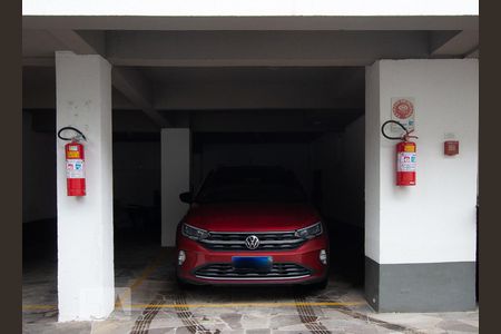 Garagem de apartamento à venda com 2 quartos, 90m² em São João, Porto Alegre