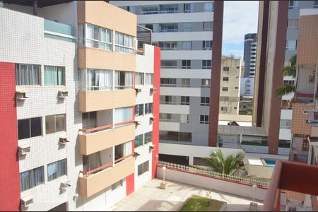 Vista de apartamento para alugar com 3 quartos, 80m² em Costa Azul, Salvador