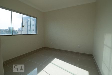 Quarto 01 de apartamento para alugar com 2 quartos, 70m² em Setor Habitacional Vicente Pires, Brasília