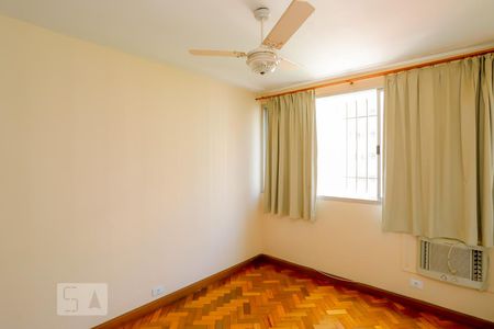 Quarto 1 de apartamento para alugar com 3 quartos, 95m² em Copacabana, Rio de Janeiro