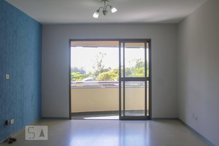 Sala de apartamento para alugar com 3 quartos, 110m² em Chácara Agrindus, Taboão da Serra