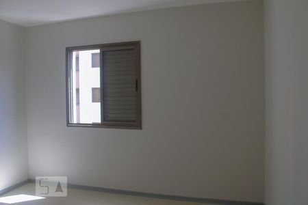 Quarto 1 de apartamento para alugar com 3 quartos, 110m² em Chácara Agrindus, Taboão da Serra