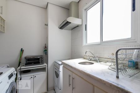 Cozinha de apartamento à venda com 1 quarto, 50m² em Itaim Bibi, São Paulo