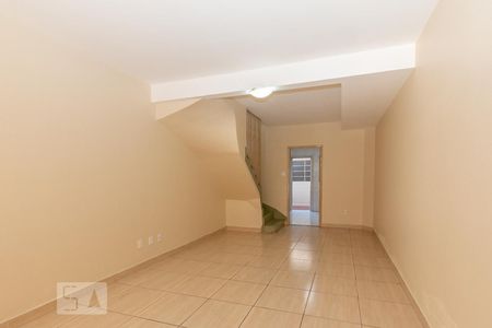 Sala de casa para alugar com 2 quartos, 103m² em Chácara Santo Antônio (zona Sul), São Paulo