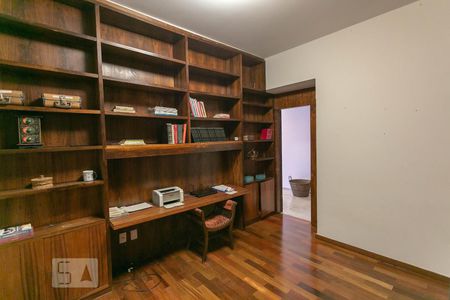 Escritório de apartamento para alugar com 4 quartos, 370m² em Funcionários, Belo Horizonte