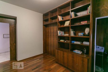 Escritório de apartamento para alugar com 4 quartos, 370m² em Funcionários, Belo Horizonte