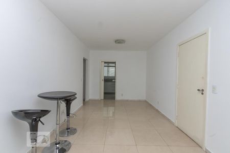 Apartamento para alugar com 2 quartos, 72m² em Savassi, Belo Horizonte