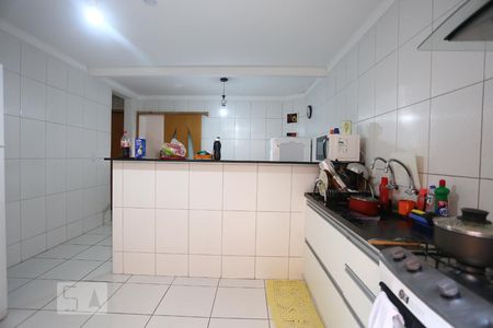 Cozinha de casa à venda com 3 quartos, 120m² em Jardim Santos Dumont, São Paulo