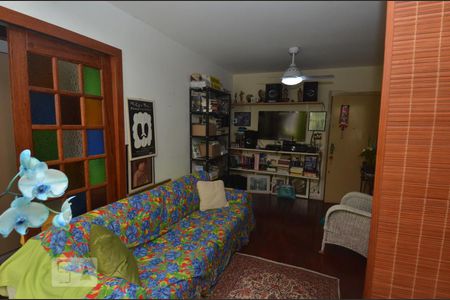 Sala de apartamento para alugar com 2 quartos, 68m² em Copacabana, Rio de Janeiro