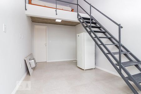 Sala de kitnet/studio para alugar com 1 quarto, 24m² em Azenha, Porto Alegre