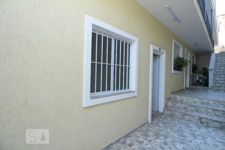 Entrada de kitnet/studio para alugar com 1 quarto, 30m² em Vila Baruel, São Paulo